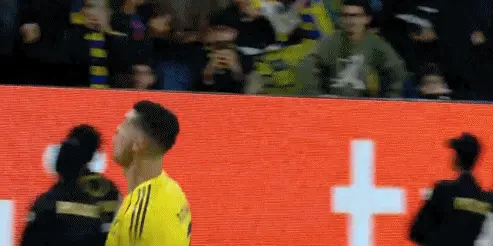 亚冠倒计时，夏洛特黄蜂今晚迎来里程碑，细节引发关注，媒体盛赞，临场指挥获称赞的简单介绍